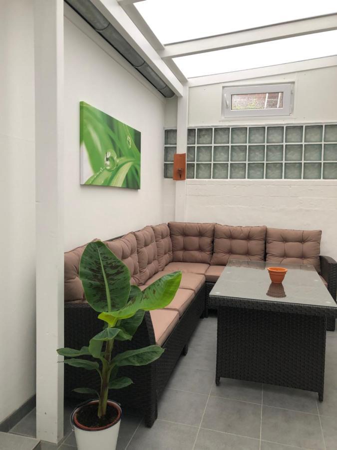 Altstadthus-Gemuetliches Ferienhaus Mit Gaertchen 腓特烈 外观 照片